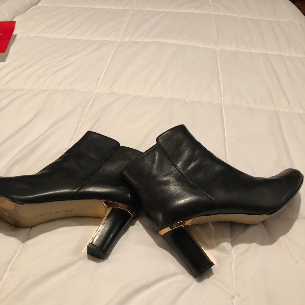 Anne Klein Booties - Picture 2 of 6
